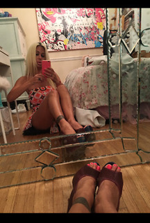 Shauna Sand feet photo thumbnail