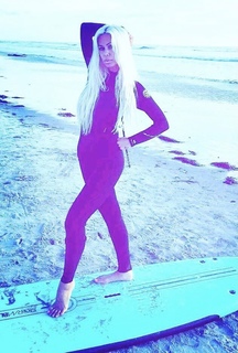 Shauna Sand feet photo thumbnail