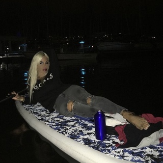 Shauna Sand feet photo thumbnail