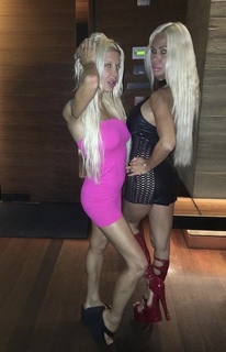 Shauna Sand feet photo thumbnail