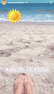 Shauna Sand feet photo thumbnail