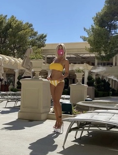 Shauna Sand feet photo thumbnail