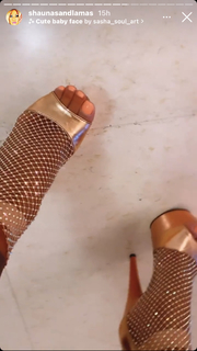 Shauna Sand feet photo thumbnail