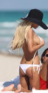 Shauna Sand feet photo thumbnail