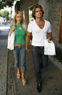 Shauna Sand feet photo thumbnail