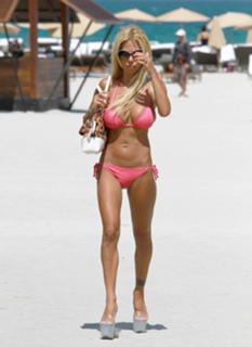 Shauna Sand feet photo thumbnail