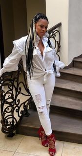 Shaunie O'Neal feet photo 9