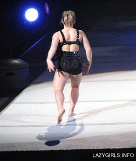 Shawn Johnson feet photo thumbnail