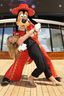 Shawn Johnson feet photo thumbnail