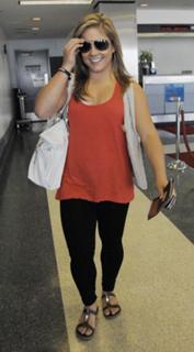 Shawn Johnson feet photo thumbnail