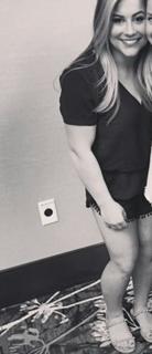 Shawn Johnson feet photo thumbnail