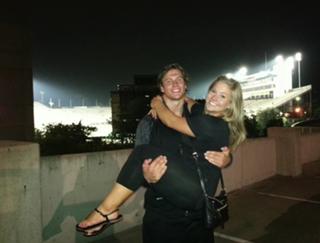 Shawn Johnson feet photo thumbnail