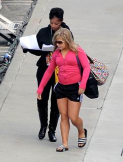 Shawn Johnson feet photo thumbnail