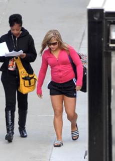 Shawn Johnson feet photo thumbnail