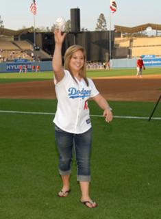 Shawn Johnson feet photo thumbnail