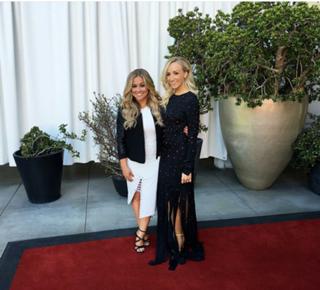 Shawn Johnson feet photo thumbnail