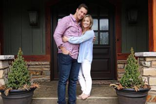 Shawn Johnson feet photo thumbnail