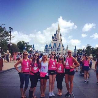 Shawn Johnson feet photo thumbnail