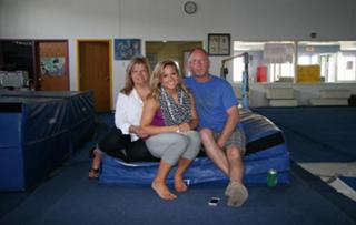Shawn Johnson feet photo thumbnail