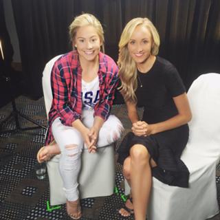 Shawn Johnson feet photo thumbnail