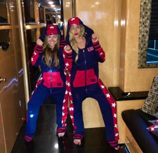 Shawn Johnson feet photo thumbnail