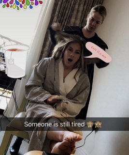 Shawn Johnson feet photo thumbnail