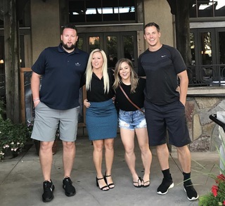 Shawn Johnson feet photo thumbnail