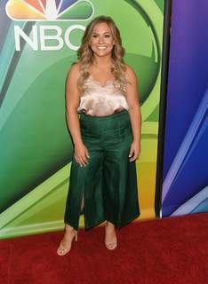 Shawn Johnson feet photo thumbnail