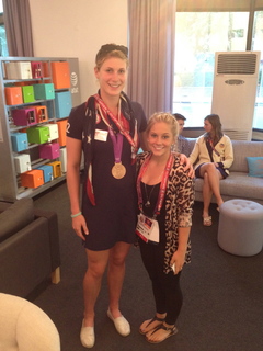 Shawn Johnson feet photo thumbnail