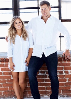 Shawn Johnson feet photo thumbnail