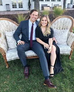 Shawn Johnson feet photo thumbnail