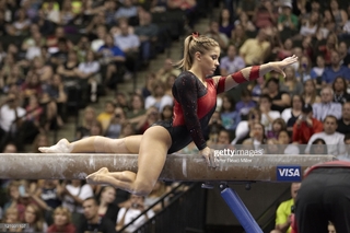 Shawn Johnson feet photo thumbnail