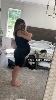Shawn Johnson feet photo thumbnail