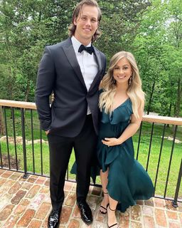 Shawn Johnson feet photo thumbnail