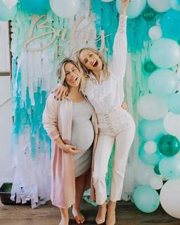 Shawn Johnson feet photo thumbnail