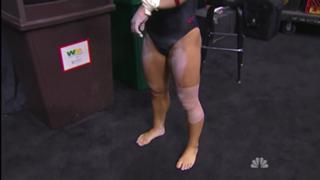 Shawn Johnson feet photo thumbnail