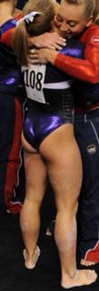 Shawn Johnson feet photo thumbnail