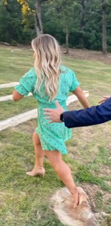 Shawn Johnson feet photo thumbnail