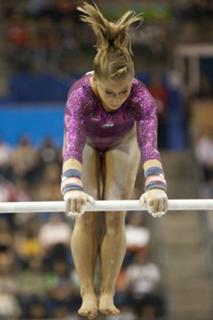 Shawn Johnson feet photo thumbnail