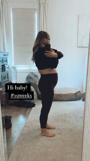 Shawn Johnson feet photo thumbnail