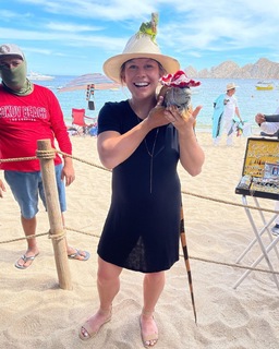Shawn Johnson feet photo thumbnail