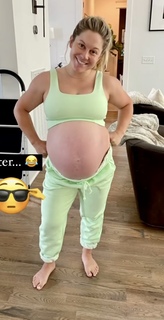 Shawn Johnson feet photo thumbnail