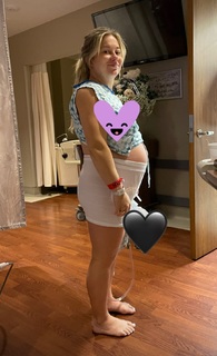 Shawn Johnson feet photo thumbnail