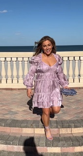 Shawn Johnson feet photo thumbnail