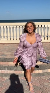 Shawn Johnson feet photo thumbnail