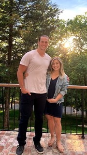 Shawn Johnson feet photo thumbnail