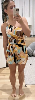 Shawn Johnson feet photo thumbnail