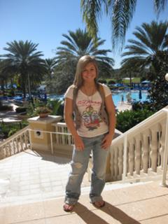 Shawn Johnson feet photo thumbnail