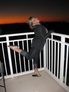 Shawn Johnson feet photo thumbnail