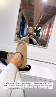 Shawn Johnson feet photo thumbnail